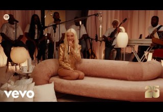 Christina Aguilera I Turn To You Live Spotify Anniversaries Version 