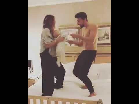 منساك لو ينسى الكحل سود الأهداب شلون تنسى العين صافي نظرها ليت العيون إلي تريد اليوم فرقاك تفقد مع ا