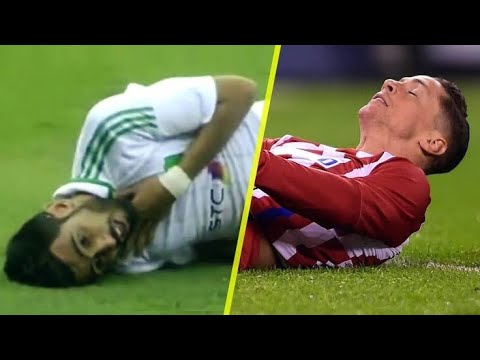 5 لاعبين كرة قدم ماتوا اثناء المباريات مقطع مؤثر