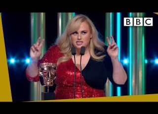  Rebel Wilson Steals The Show With HILARIOUS Unexpected BAFTA 2020 Speech BBC