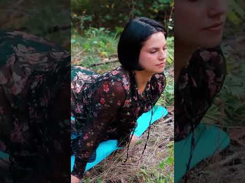 MAGNIFICENT YOGA QUEEN EVELINA Stretching Yoga MAGNIFICENT YOGA QUEEN EVELINA Stretching Yoga