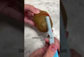 Shaving Your Face Makes Your Makeup Apply Smoother