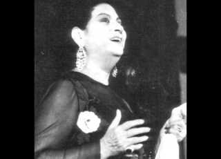 تفاريد كلثومية لا تقل أين لي قصر النيل 4 مايو 1972م