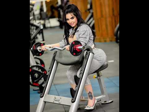 البلوجر روكى أحمد تستعرض رشاقتها فى الجيم البلوجر روكى أحمد تستعرض رشاقتها فى الجيم