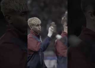  مجنون وعاشق الدكن Footballskills Footballdesign تصاميم رياضية
