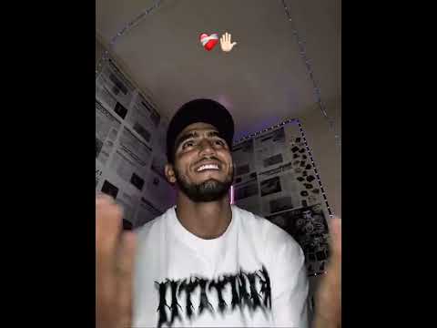 رجعت شريط حياتي قلبت الذكريات