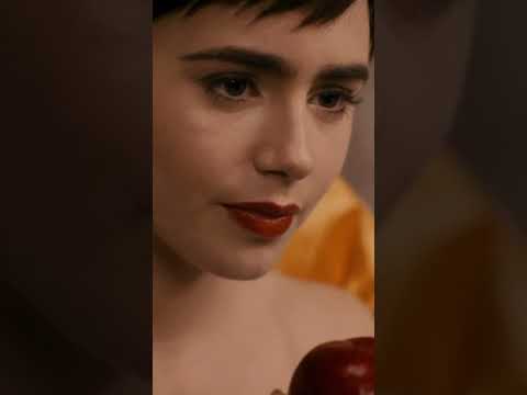 Snow White And The Apple Mirror Mirror