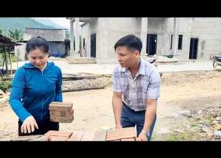 Tuyet Helps Police Officer Tuyen Clean Up The Area Where He S Preparing To Set Up His Tent
