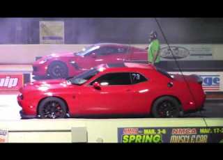  Hellcat Challenger Vs Z06 Corvette 1 4 Mile Drag Racing