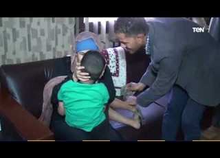 شاهد الداخلية تعيد الطفل المختطف بسوهاج إلى أحضان أهله