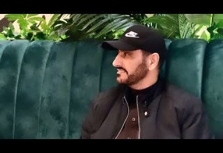 بيني وبينك فارق السن موجود عقلا الفهيقي