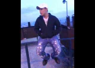 אלי חבר במשבר