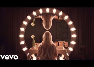  Billie Eilish GOLDWING Official Music Video