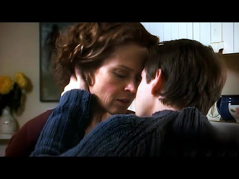 فتى مراهق يحب زوجة ابيه في السر و يحاول يعمل معها علاقة حب