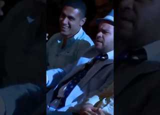 خروج عن النص و شبيه محمد عبد الرحمن توتا و رد فعل كريم عفيفي و ضحك هيستيرى من الجمهور كوميدي