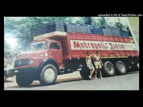 RETRO MIX METROPOLIS SANDER RECORD SHOW STREE DANCE GENTE JOVEN