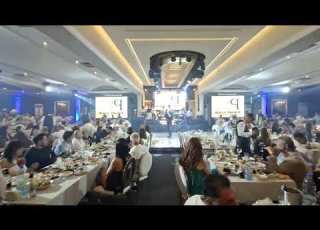  النجوم صبحي توفيق وأمير يزبك والفنان روني ار يشعلون بلازا بالاس بسهرة من العمر