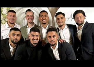  أنهم ليسوا فقط أصدقاء أنهم عائله أشترك بالقناه ليصلك كل جديد