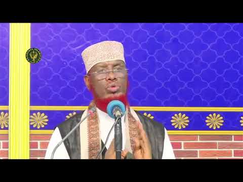 Taraawiixda Anigoo Salaada Ku Jiro Kitaabka Maka Aqrisan Karaa