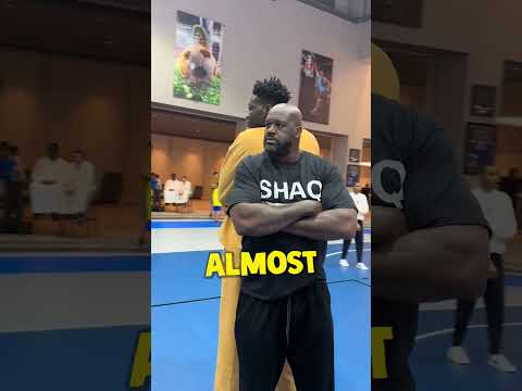 He S Making Shaq LOOK Short Shorts