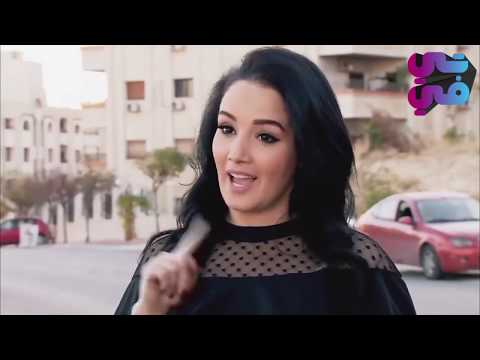 متزوج صبيتين وكل وحدة أحلى من التانية ولما اتزوج التالتة شوفو شو صار فيه