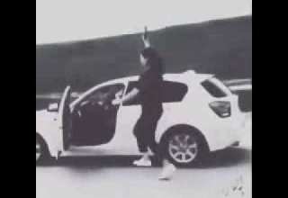 بنت ترقص بمناسبه عيد النصر بمناسبه انتصار الحشد الشعبي