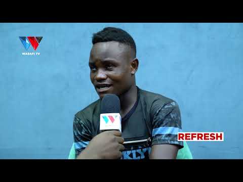 KIJANA ALIYEDAI NI MDOGO WAKE MBOSSO AJITOKEZA MAMA ALINIAMBIA NI KAKA YAKO