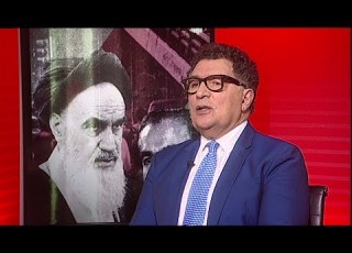 مرور مطبوعات ایران ۱۶ بهمن ۵۷ بالا گرفتن تنش بین دولت بختیار و آیت الله خمینی
