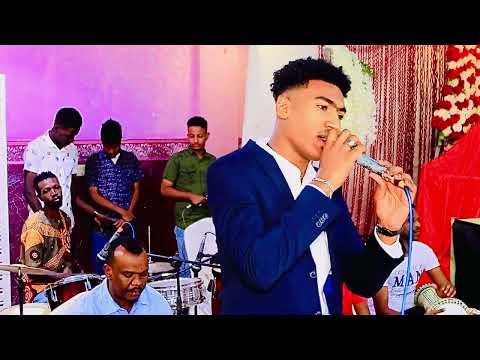 عشته متالم معاك