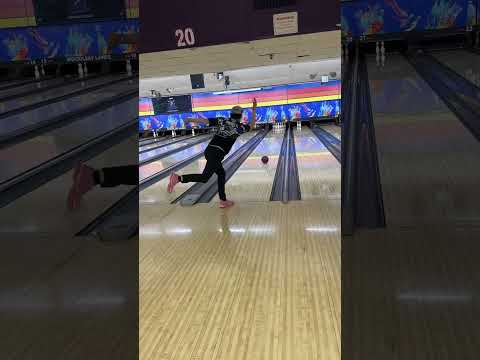 𝑷𝒊𝒏𝒌 Bowling Shorts