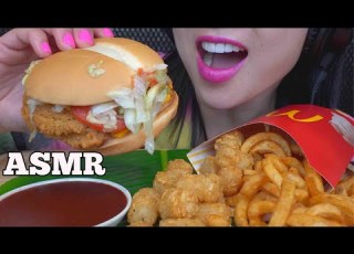  ASMR CHICKEN BURGER TATER TOTS CURLY FRIES FIRE SAUCE EATING SOUNDS NO TALKING SAS ASMR