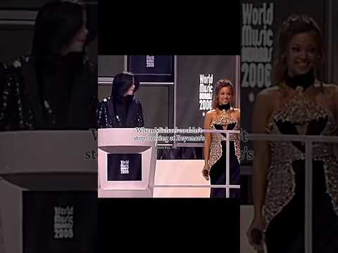 Remember When Michael Jackson Couldn T Stop Looking At Beyonce S Shorts Mj Beyonce Singer