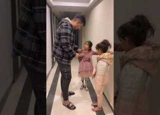  شب يطلب من بنتو تشلح ملابسها ليعطيها لطفله فقيرة شاهد ماذا حدث Shorts