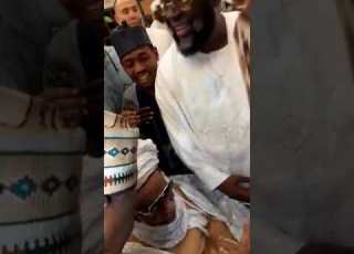  Sheikh Dahiru Bauchi Suna Musabaha Tare Da Shugaban Kungiyar Izala Na Nigeria