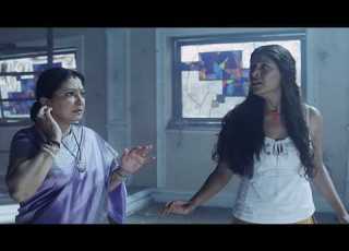  Bipasha Basu Starts Seeing Strange Powers John Abraham Madhoshi Full Movie