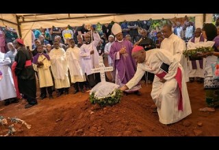 MISA TAKATIFU YA MAZISHI YA PADRE JOACHIM LIPANGA ALIYEKUWA PAROKO WA PAROKIA YA MPAPA MBINGA