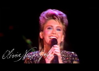  Olivia Newton John Let Me Be There Olivia In Concert 1982