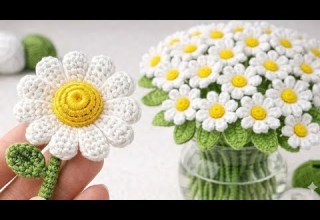 How I Crocheted This Easy Daisy Flower Bouquet With Leaves Beginner Friendly