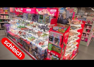 Let S Have A Look At This Big Schleich Animal Figure Display In The Dreamland Middelburg