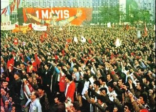  CEM KARACA 1 MAYIS MARŞI 1978