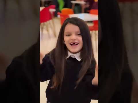 اجمل طفله تغني اغنيه تركيه ناز لايك اشتراك