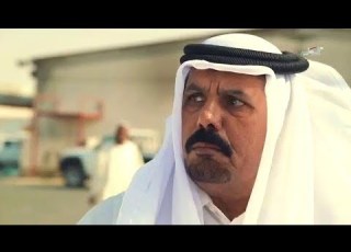  عدسة تلفزيون قطر ترصد معاناة م لاك الهجن ميدان الهجن