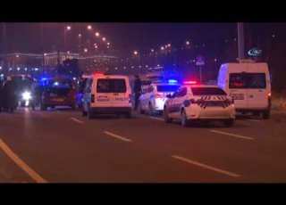 Cumhurbaşkanlığı Külliyesi Önündeki Dubaları Aşan Alkollü Sürücü Bariyerlere Çarparak Durdu