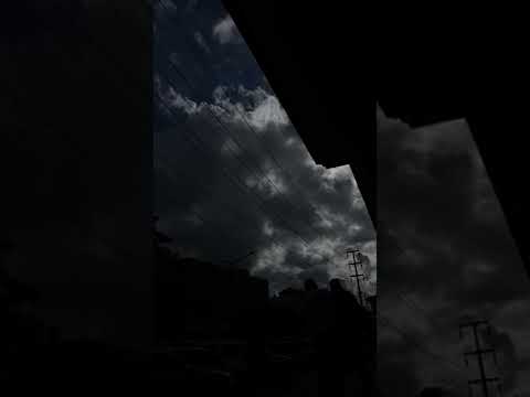 وفكرة اكمل وانا مش معاه