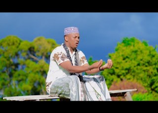  Abdifatah Jarmal Hooyo Qaaliyey Qalbigaan Kaa Jeclahay Dhaanto Aad U Macaan Official Video 2023 4K