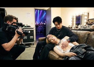  JIMIN SAH VOR DEM SOUNDCHECK ZU CHICAGO TAG 2 KRANK AUS DANN TAT JUNGKOOK DAS