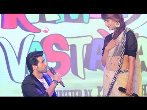 Girish Kumar Flirts With Shruti Haasan Ramaiya Vastavaiya Music Launch