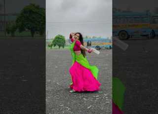 O Mungda Mungda Shorts Dance