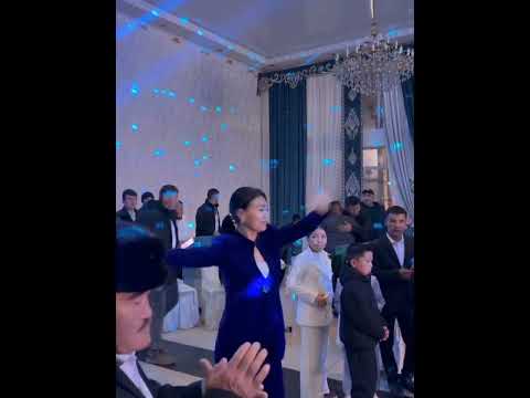 Айтурган Эрмекова ТОЙ КЫЗЫП ЖАТАТ