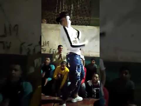 رقص علي مهرجان البت الانا بعشقها هتعيدو اكتر من مراا معتز الميزاا رقص علي مهرجان البت الانا بعشقها هتعيدو اكتر من مراا معتز الميزاا